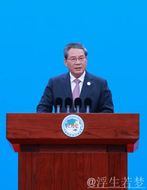 李强主持召开国务院常务会议 部署中国(上海)自由贸易试验区试点措施复制推广工作 听取构建房地... 李强主持召开国务院常务会议 部署中国(上海)自由贸易试验区试点措施复制推广工作 听取构建房地...