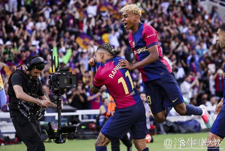 巴萨冲击西甲4连胜!核心归位 三巨头合力登顶争胜 巴萨冲击西甲4连胜!核心归位 三巨头合力登顶争胜